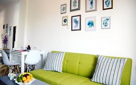 Magnificent Sea View,Clean And Bright Apartments